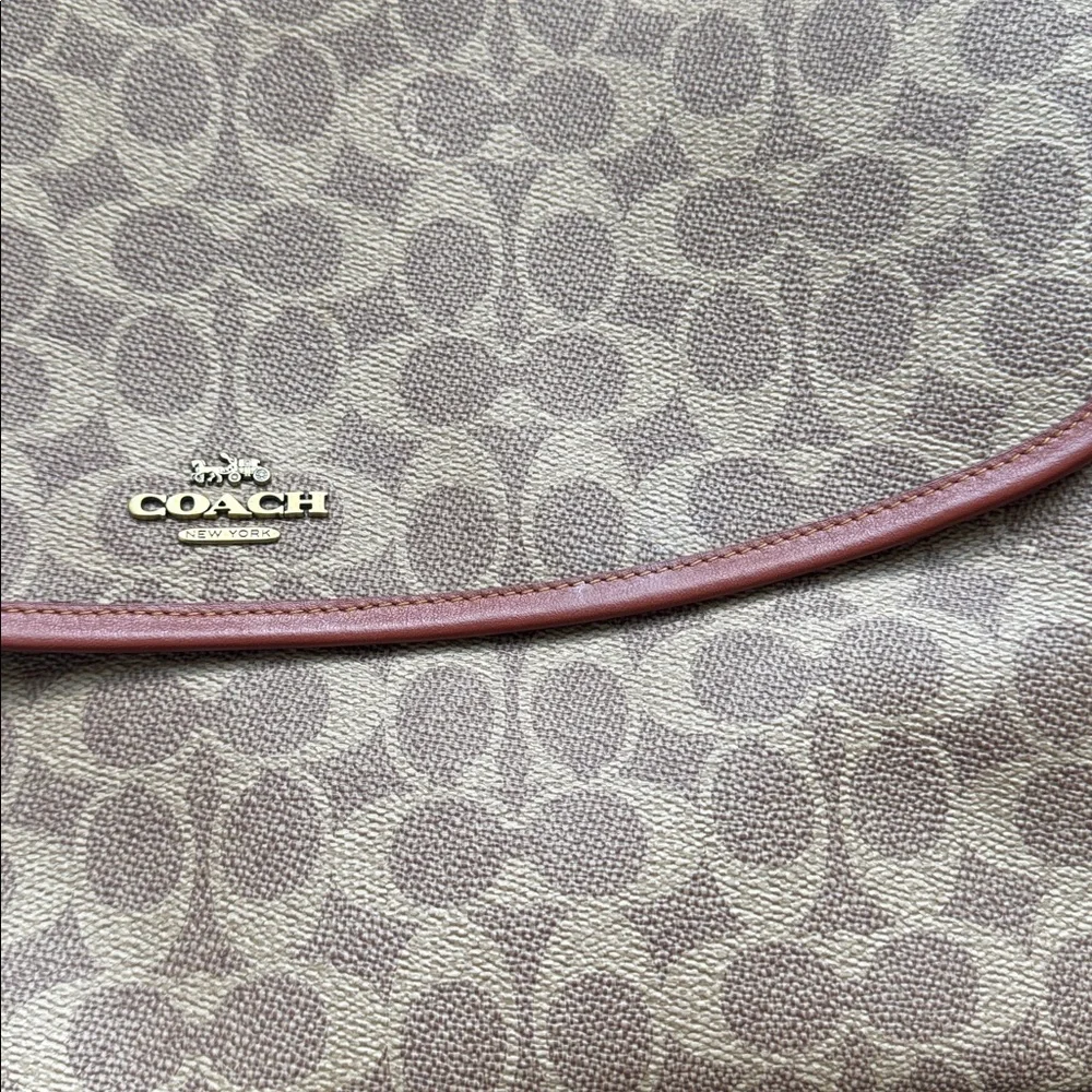 Coach Baby Messenger Bag Signature Canvas C Design Brown Tan With Zipper Pouch